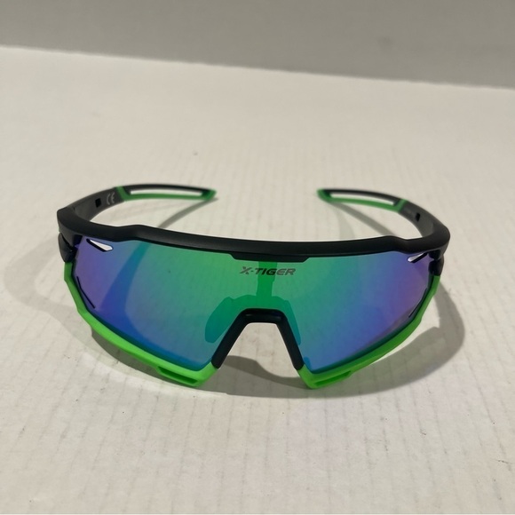 Unisex X-Tinger Polarized Green Black Cycling Sunglasses! - Picture 2 of 8